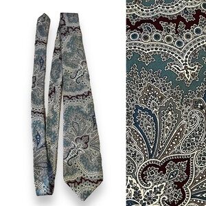 Vintage Oscar De La Renta Couture Silk Tie Colorful Paisley Preppy Designer